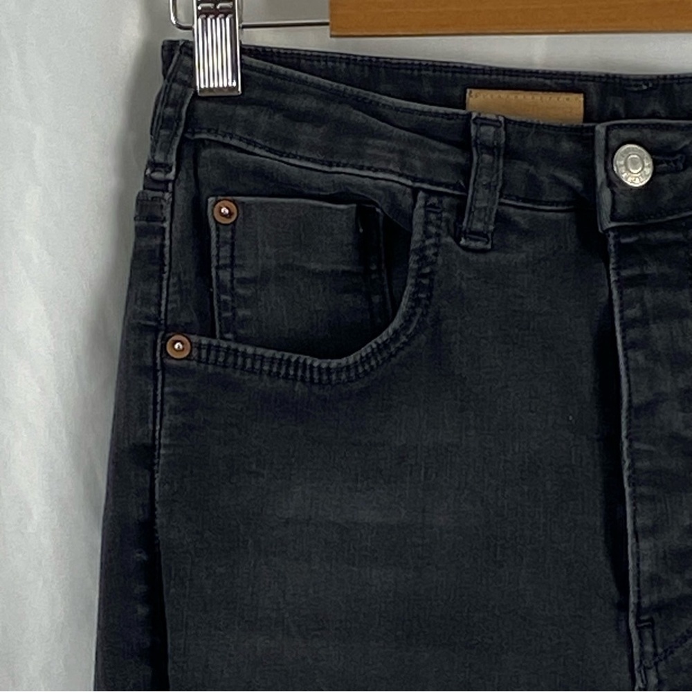 Pilcro Anthropologie The Icon Classic Black Flare Jeans Goth Boho Size 30 - Picture 3 of 16